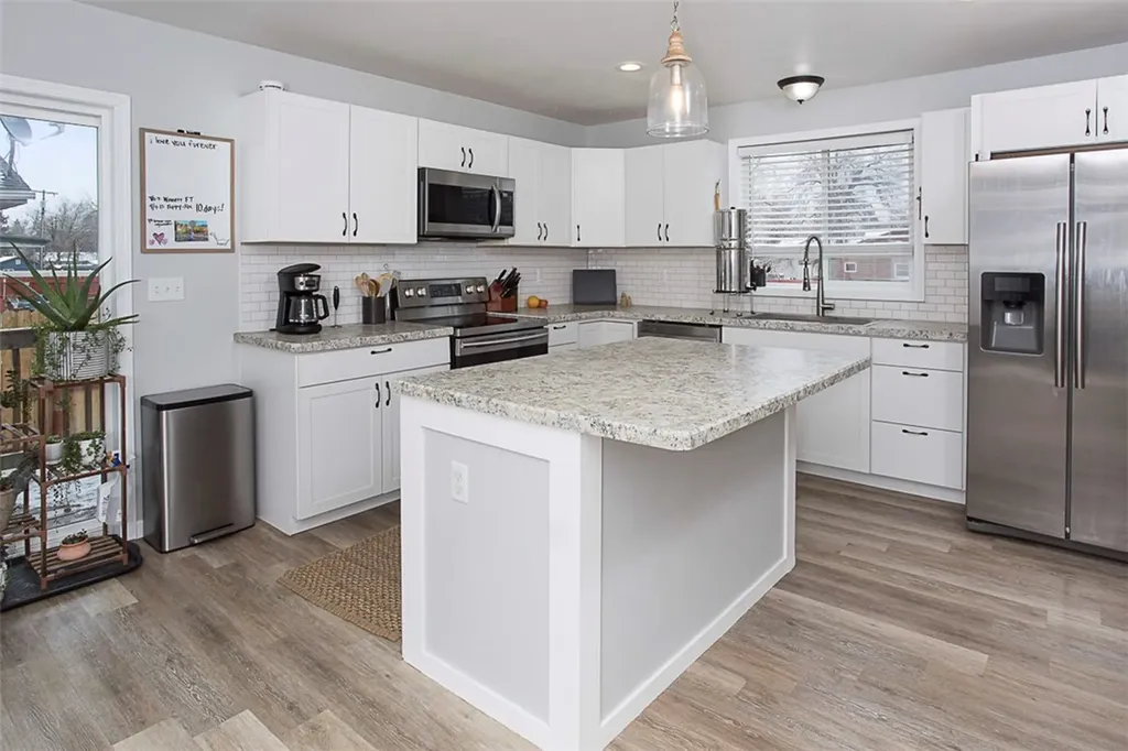 512 W Front Avenue Joliet MT 59041