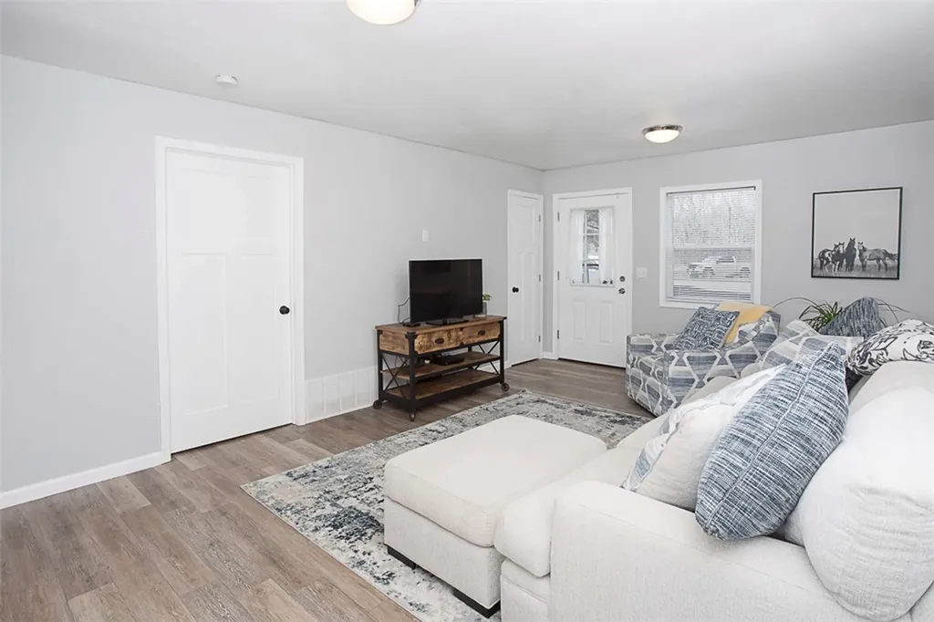 512 W Front Avenue Joliet MT 59041