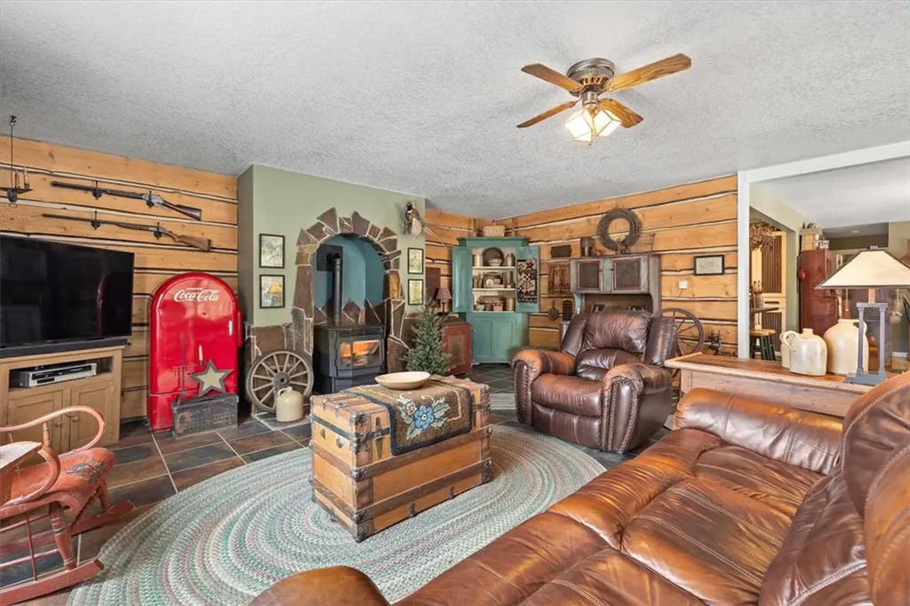 61 Musgrave Road Belfry MT 59008