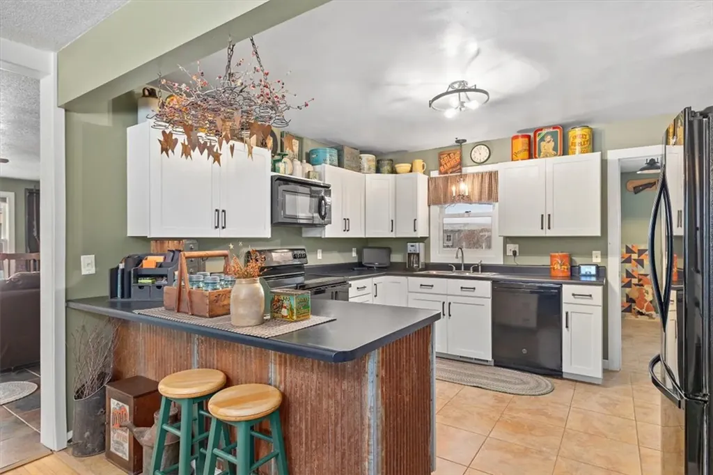 61 Musgrave Road Belfry MT 59008