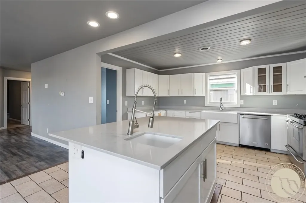 423 Kuhlman Drive Billings MT 59105