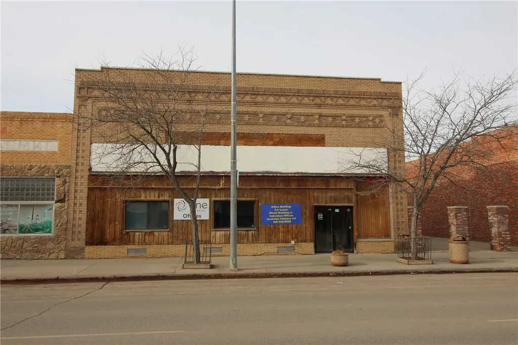 310 N Center Avenue Hardin MT 59034