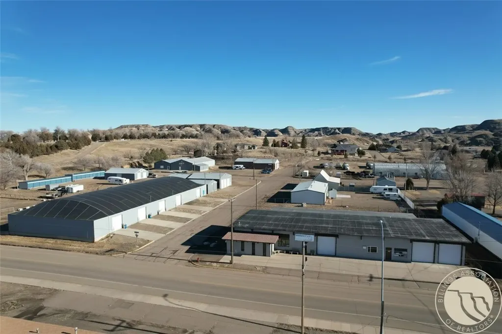 822 N Sargent Glendive MT 59330