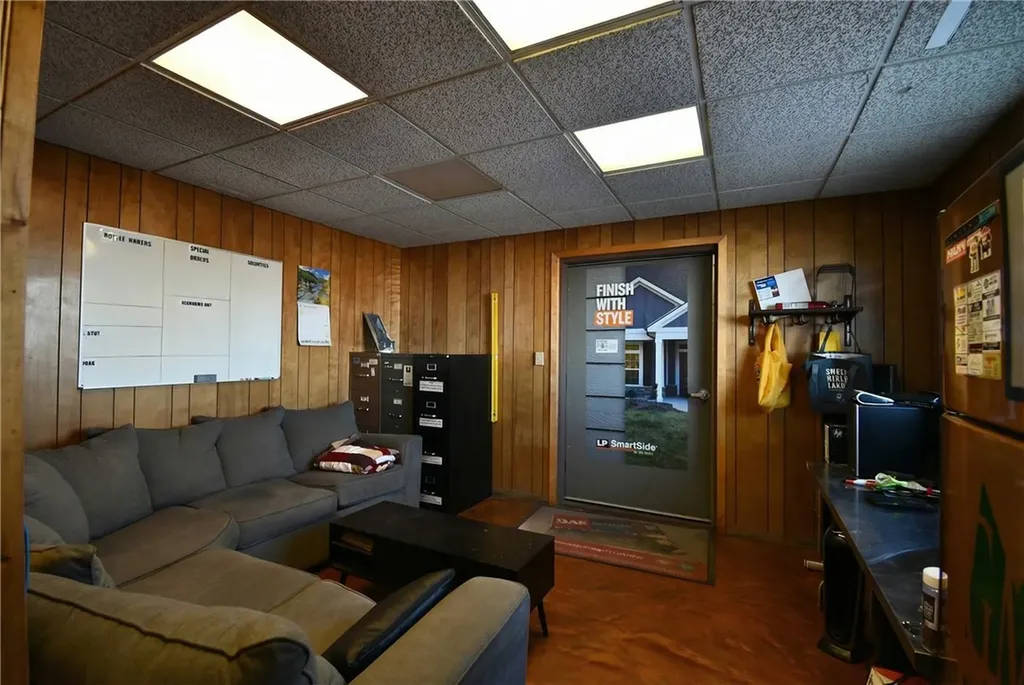 822 N Sargent Glendive MT 59330