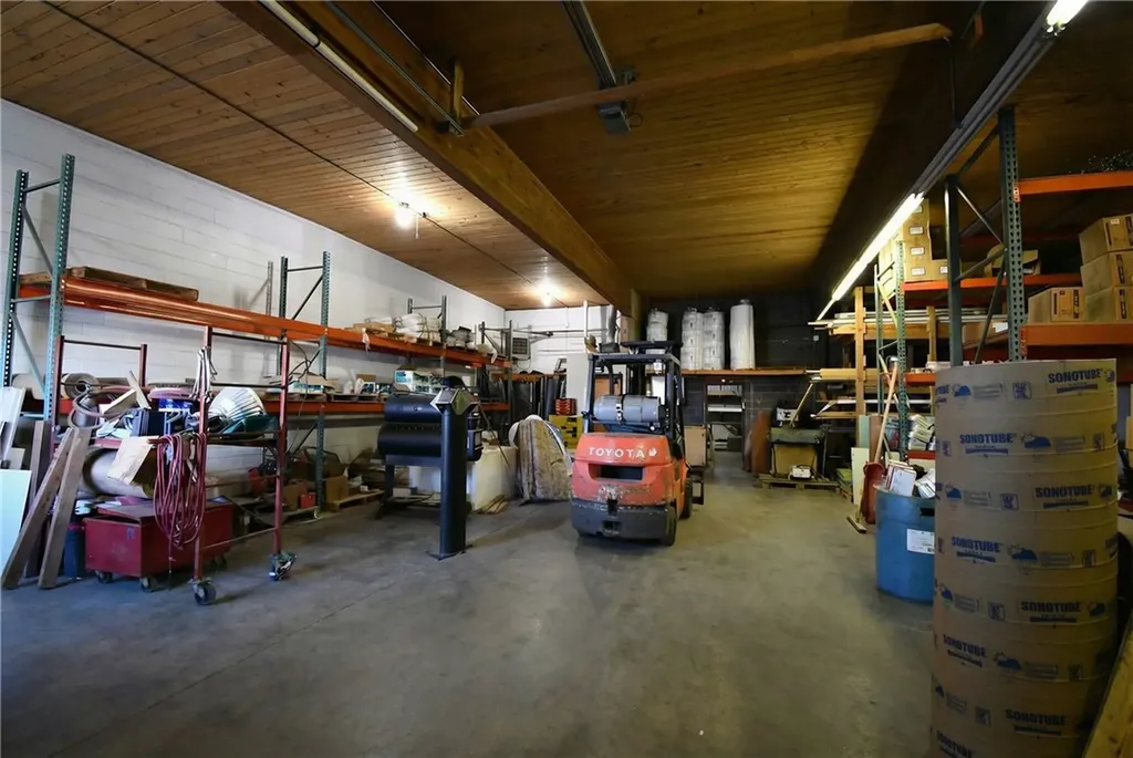 822 N Sargent Glendive MT 59330