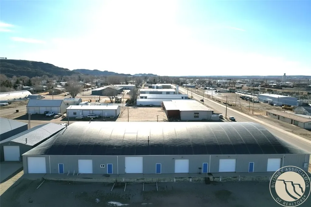 822 N Sargent Glendive MT 59330