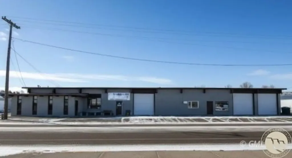 822 N Sargent Glendive MT 59330