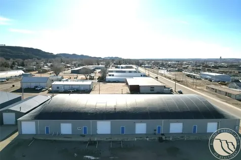 822 N Sargent Glendive MT 59330