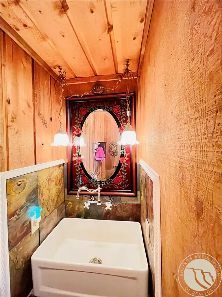 23 Willow Drive Red Lodge MT 59068