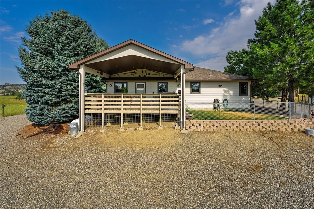 3203 Chief Looking Glass Trail Road Laurel MT 59044