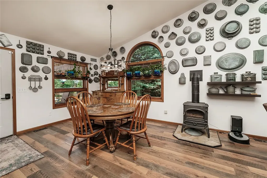 3203 Chief Looking Glass Trail Road Laurel MT 59044