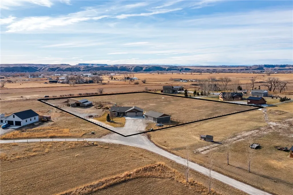 10 Sagebrush Downs Park City MT 59063