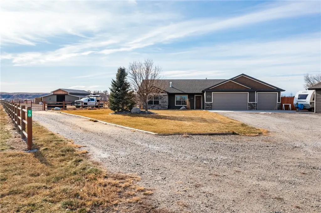 10 Sagebrush Downs Park City MT 59063