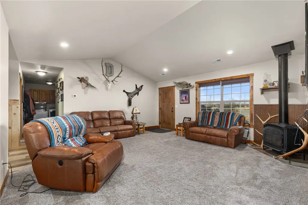 10 Sagebrush Downs Park City MT 59063