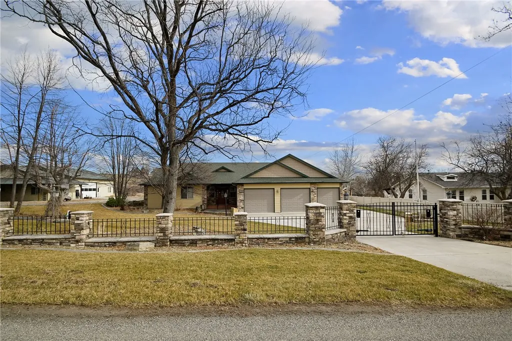 1319 Valley Drive Laurel MT 59044