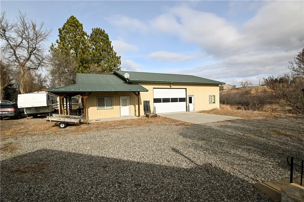 1319 Valley Drive Laurel MT 59044