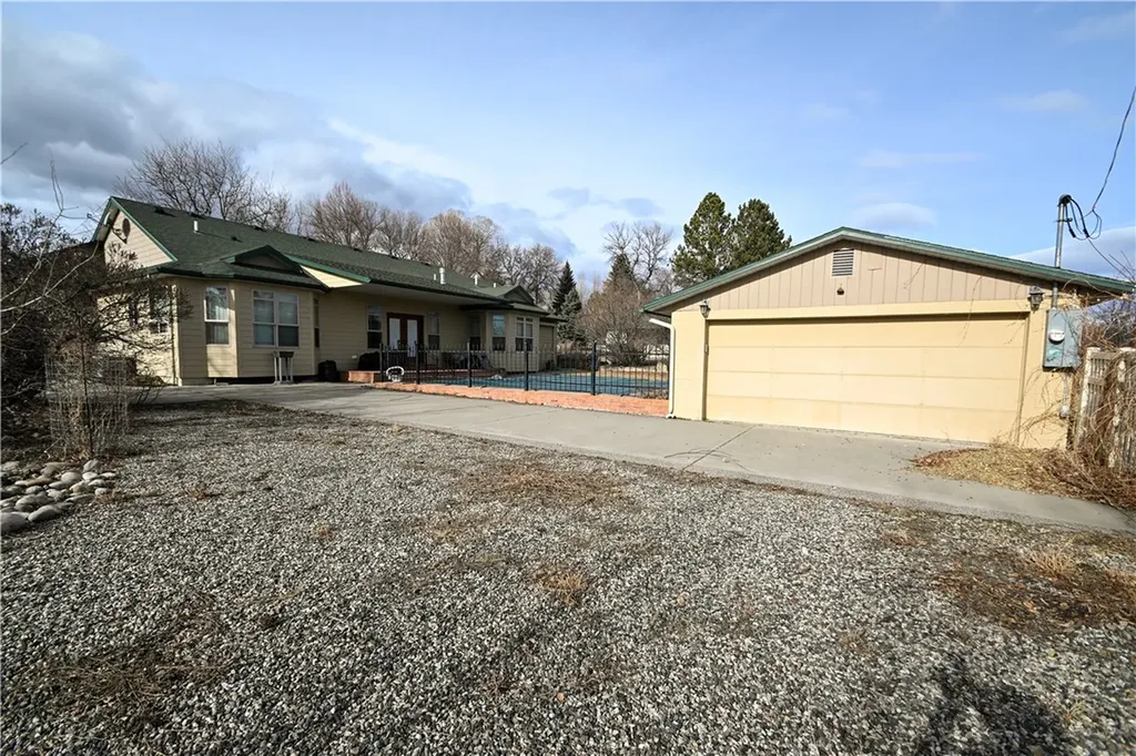1319 Valley Drive Laurel MT 59044