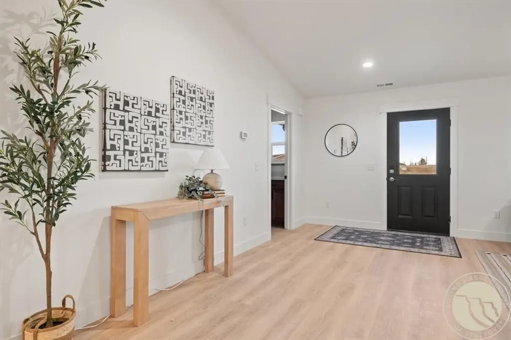 3514 High Noon Drive Shepherd MT 59079
