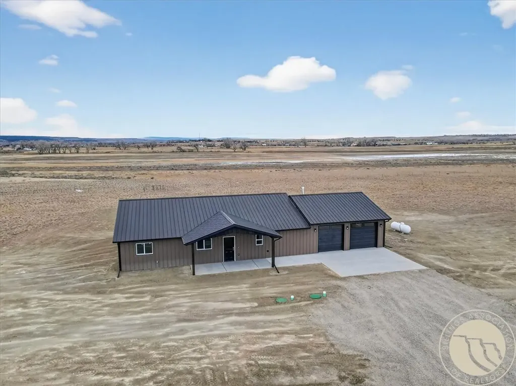 3514 High Noon Drive Shepherd MT 59079