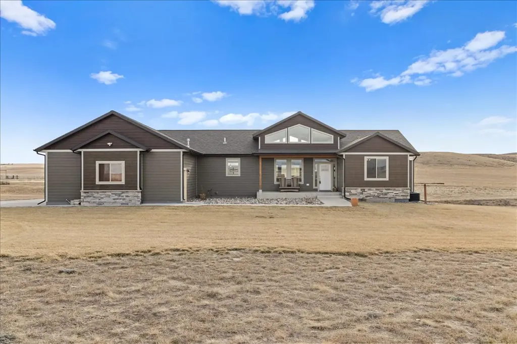 2907 Clarks Point Drive Laurel MT 59044