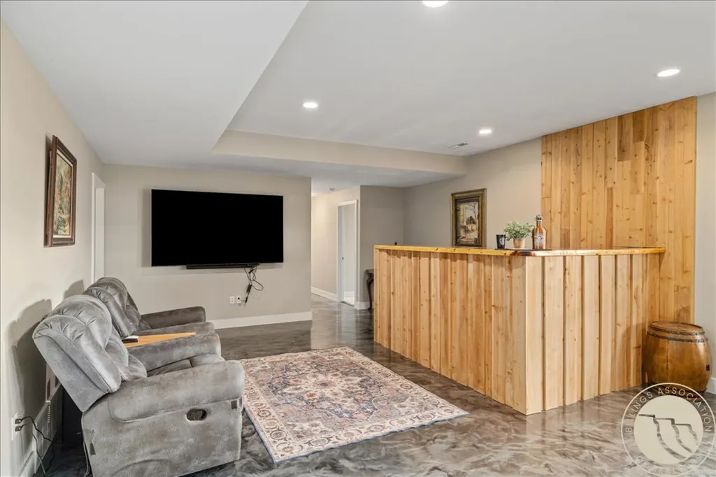 2907 Clarks Point Drive Laurel MT 59044