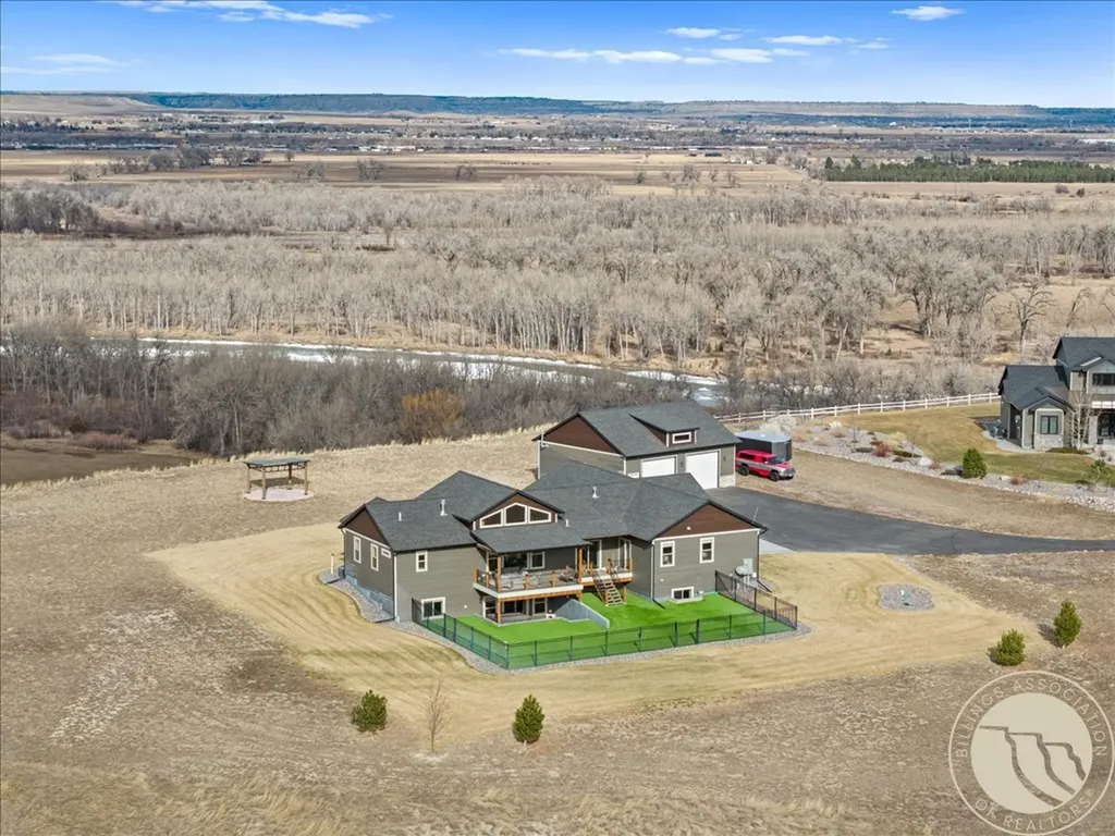 2907 Clarks Point Drive Laurel MT 59044