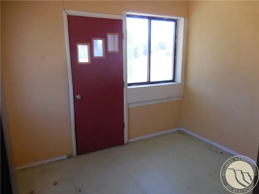 124 Lincoln Avenue NW Sidney MT 59270