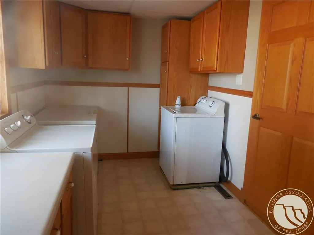 124 Lincoln Avenue NW Sidney MT 59270
