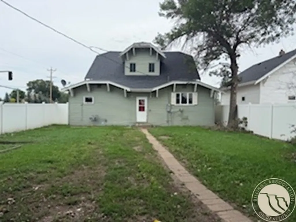 124 Lincoln Avenue NW Sidney MT 59270