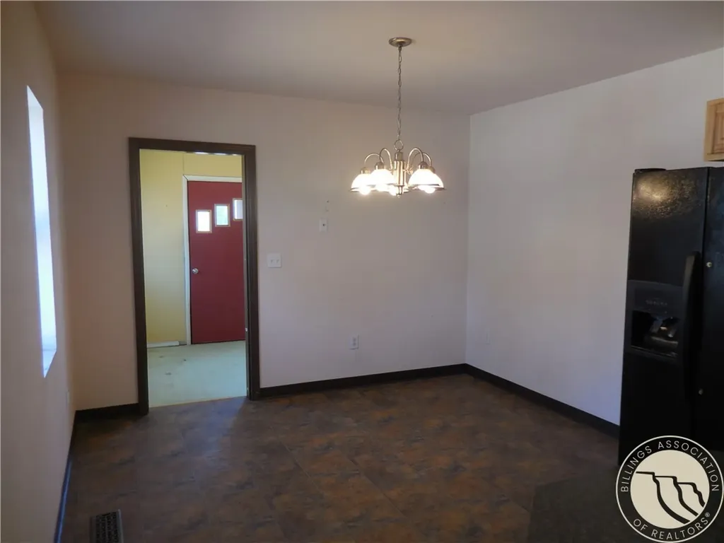 124 Lincoln Avenue NW Sidney MT 59270