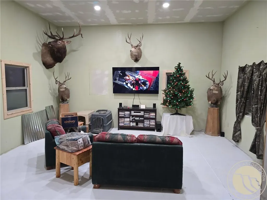 251 Hump Creek Road Reed Point MT 59069