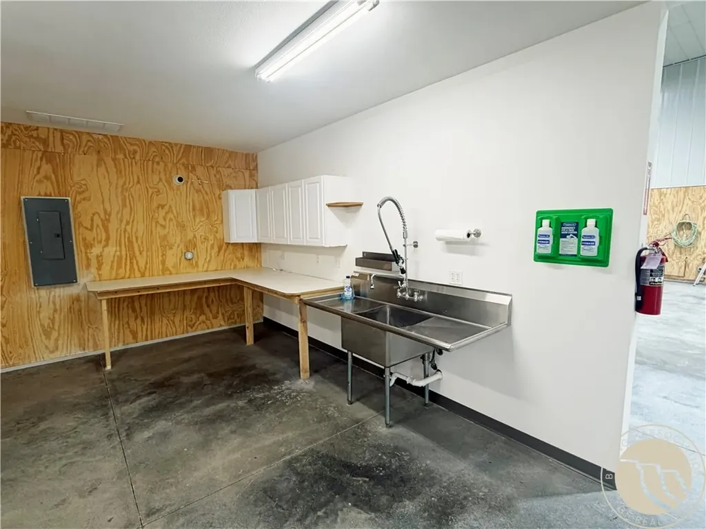 1415 E Railroad Street Laurel MT 59044