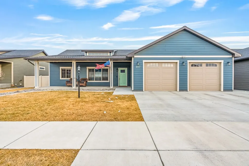 807 Bitterbrush Street Billings MT 59106