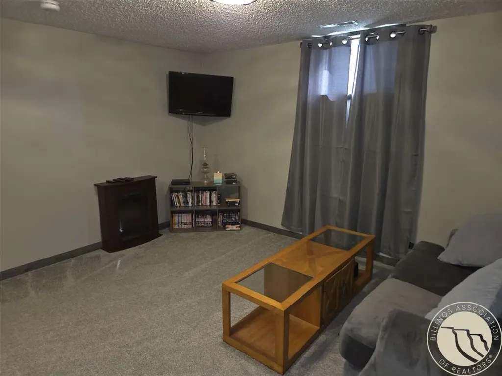 104 Stillwater Loop Columbus MT 59019
