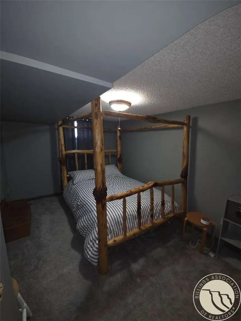 104 Stillwater Loop Columbus MT 59019