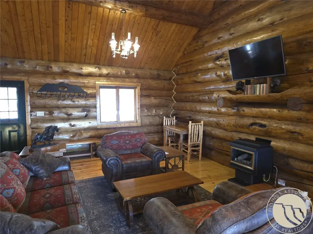104 Stillwater Loop Columbus MT 59019