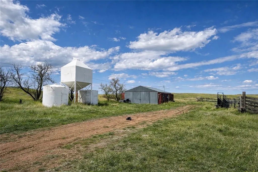 314 Oilfield Road Glendive MT 59326