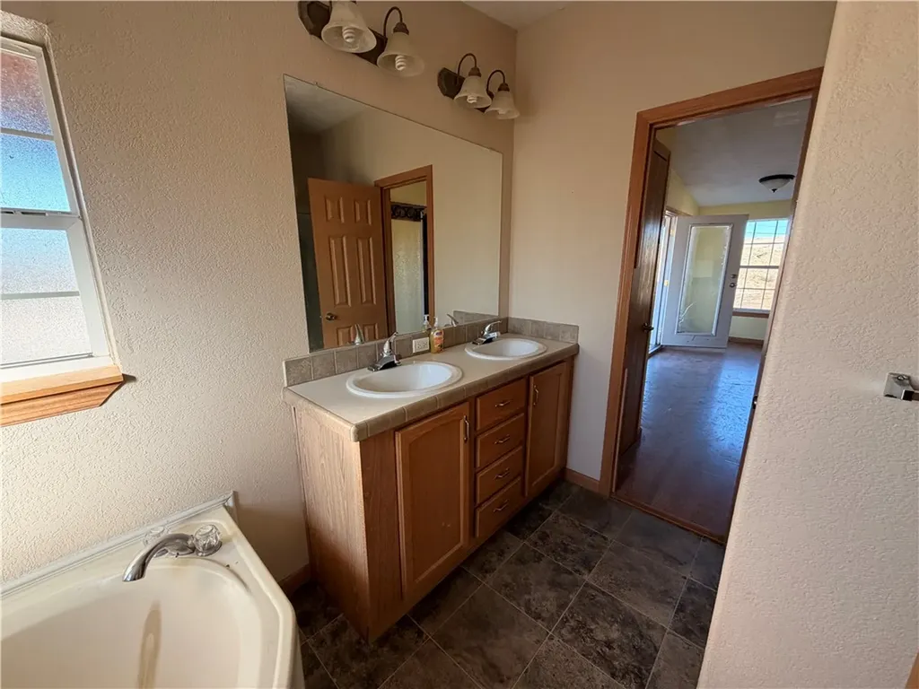 314 Oilfield Road Glendive MT 59326
