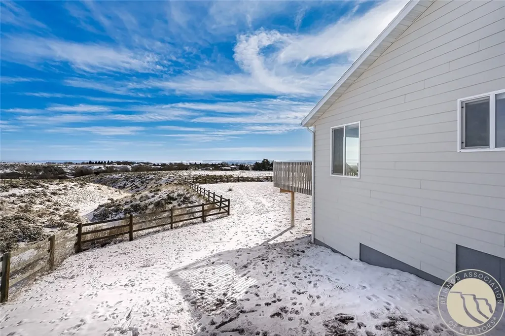 1735 Lobo Drive Laurel MT 59044