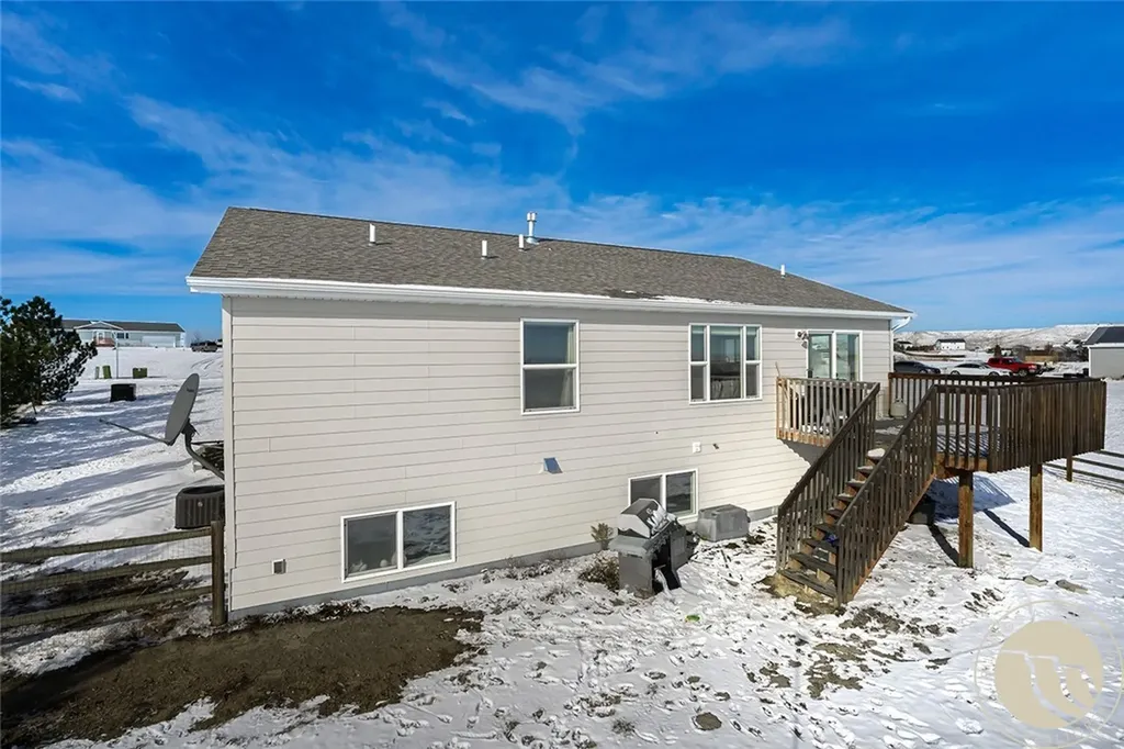 1735 Lobo Drive Laurel MT 59044