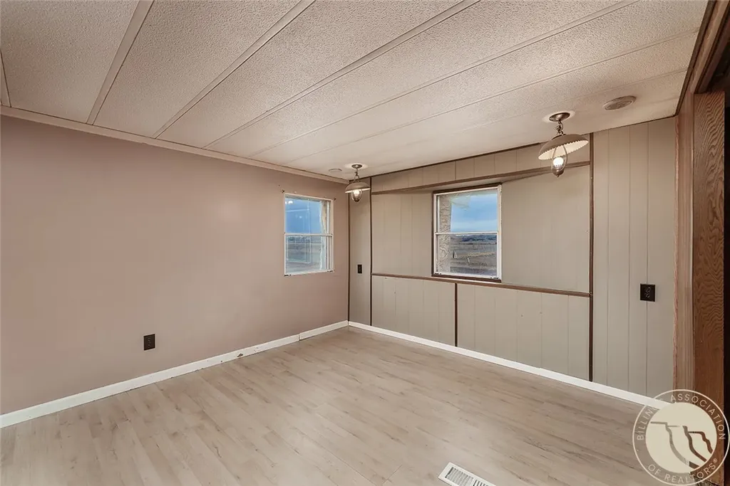 2652 S 27th Road Ballantine MT 59006