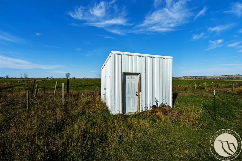 2652 S 27th Road Ballantine MT 59006