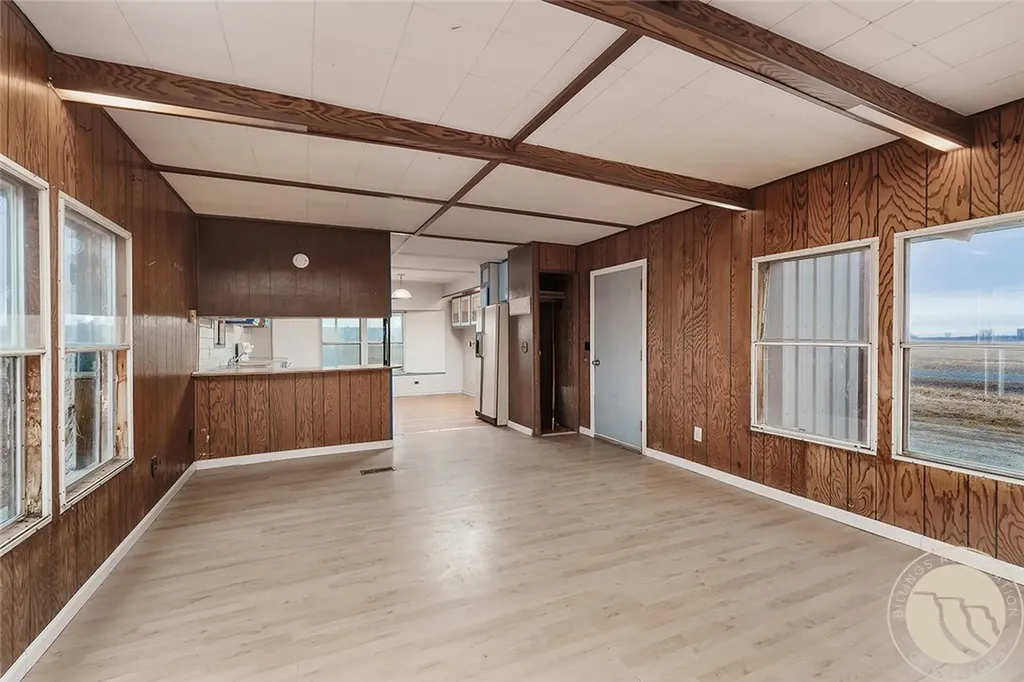 2652 S 27th Road Ballantine MT 59006