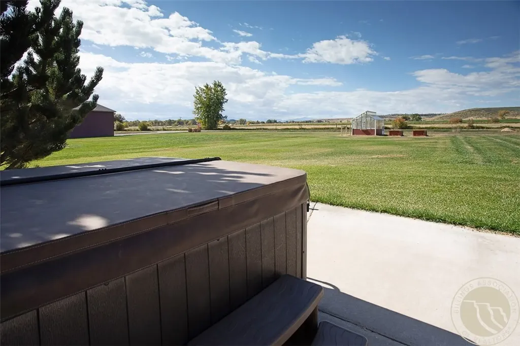 9 Bridle Trails Drive Joliet MT 59041