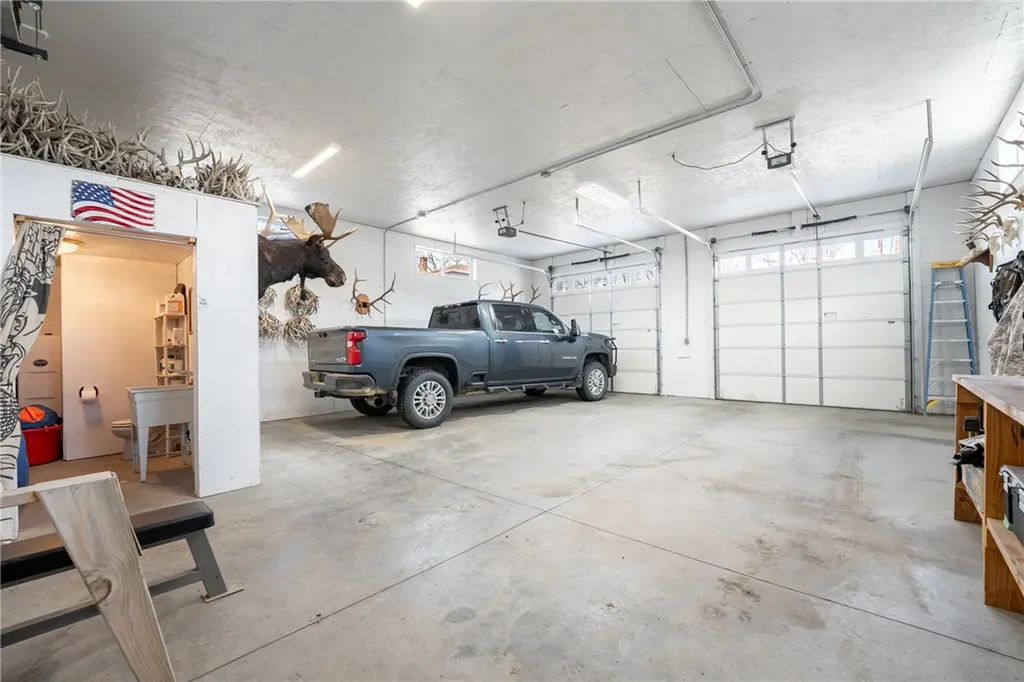 326 E 2nd Avenue N Columbus MT 59019