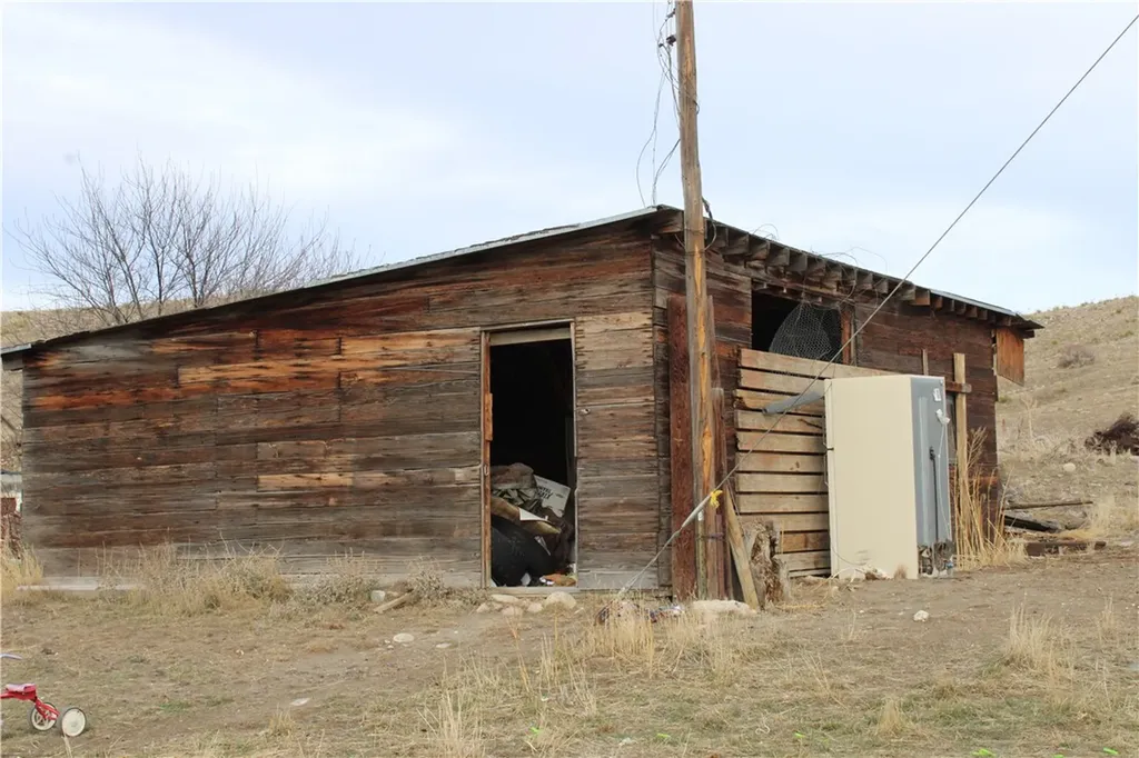 508 Bridger Fromberg Road Fromberg MT 59029