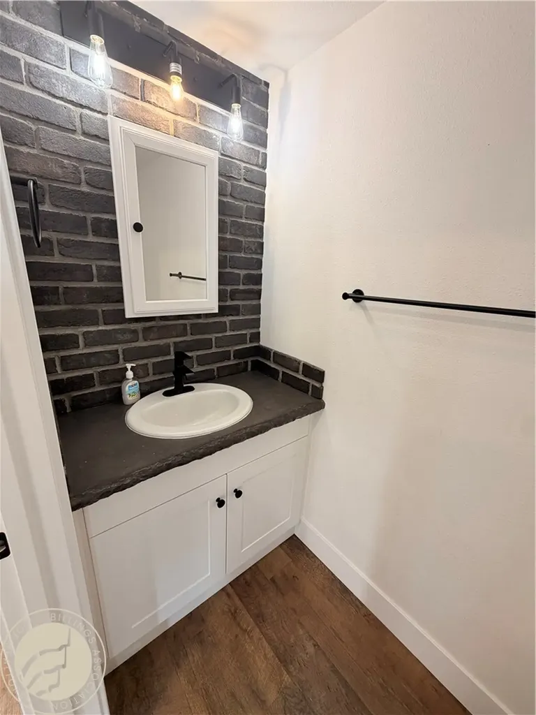 13787 Broadview East Road, Unit 1 Broadview MT 59015