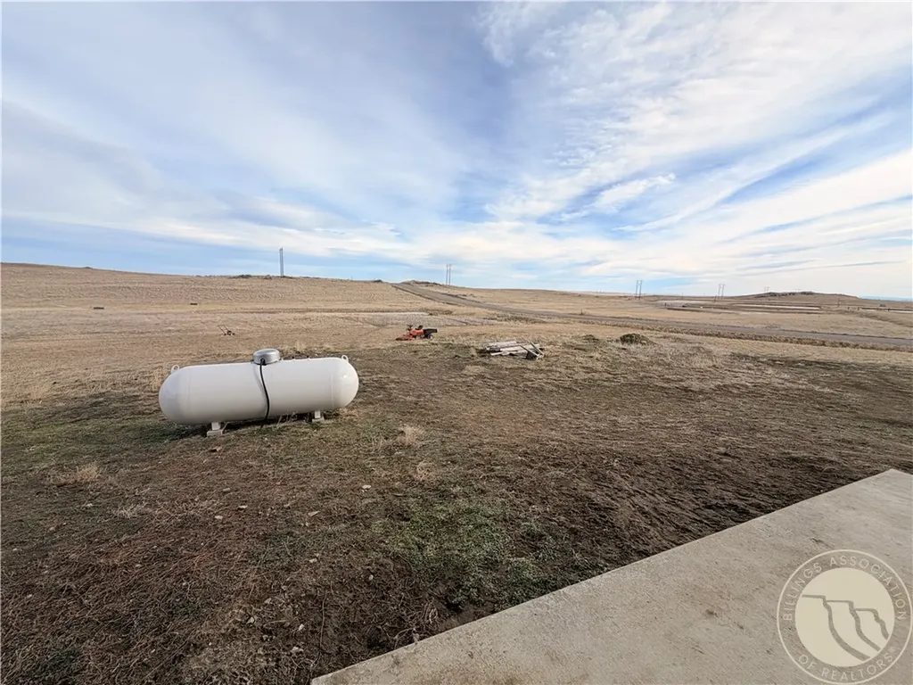13787 Broadview East Road, Unit 1 Broadview MT 59015