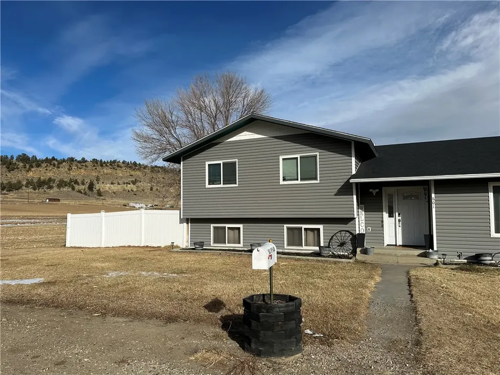 601 W Park Avenue Bridger MT 59014