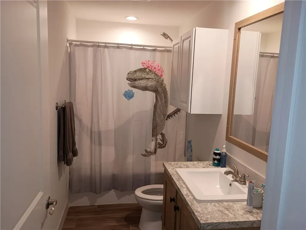 1387 Meeteetse Trail Belfry MT 59008